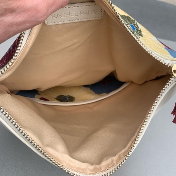 Rachel‎ Pally Clutch, flip over, reversible flip, floral design and tassel. - Picture 6 of 6